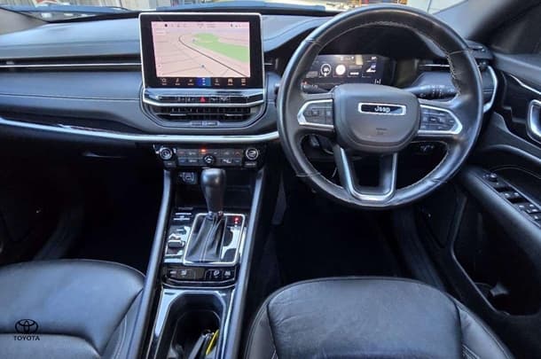 2021 Jeep Compass Limited in White