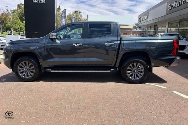 2024 Mitsubishi Triton GLS in Grey