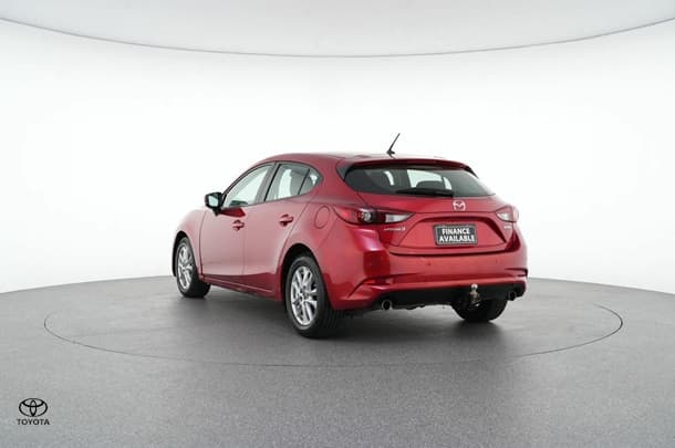 2016 Mazda 3 Neo in Red
