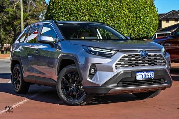 2024 Toyota RAV4 Cruiser in Silver