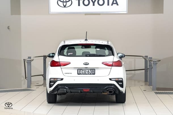 2019 Kia Cerato S in White