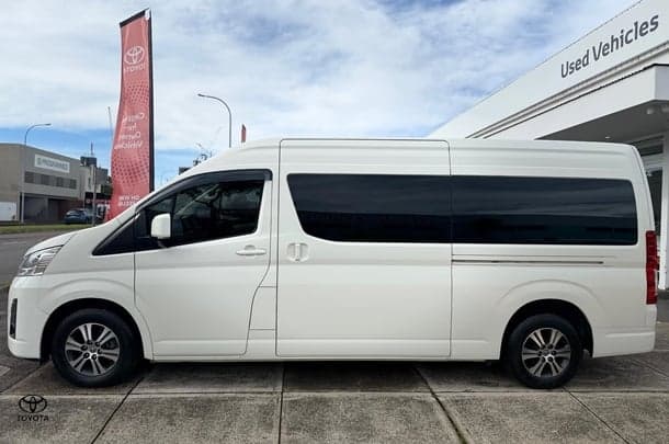 2021 Toyota Hiace Commuter GL in White