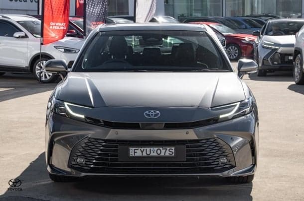 2025 Toyota Camry SL in Silver