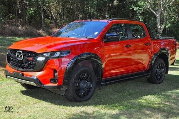 2025 Mazda BT-50 SP in Red