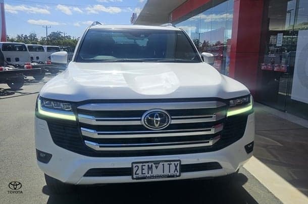2023 Toyota Landcruiser VX in White