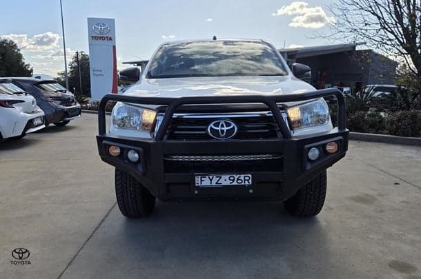 2019 Toyota Hilux SR in White
