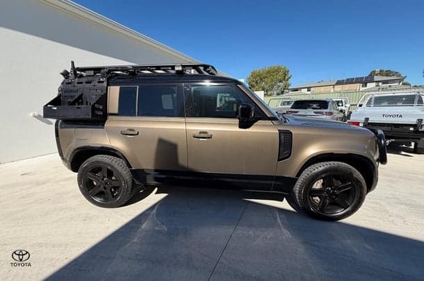 2023 Land Rover Defender 110 D300 X-Dynamic SE in Other