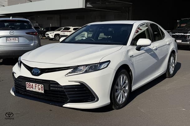 2022 Toyota Camry Ascent in White