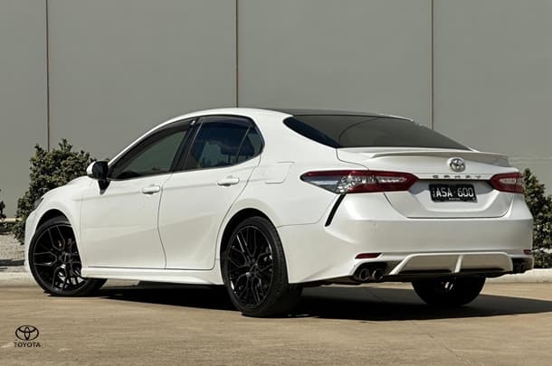 2018 Toyota Camry SX in White