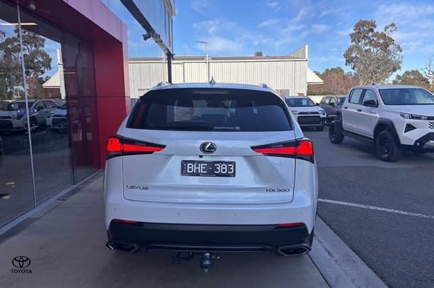 2020 Jeep Grand Cherokee NX300 Sports Luxury in White