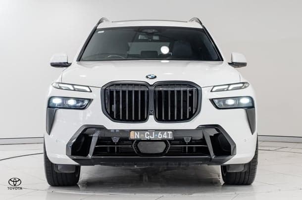 2023 BMW X7 xDrive40d M Sport in Brown