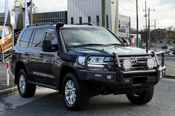 2018 Toyota Landcruiser VX in Silver