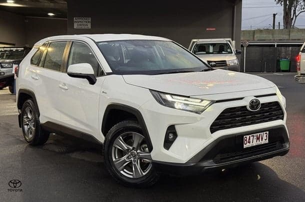 2025 Toyota RAV4 GX in White