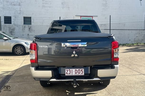 2021 Mitsubishi Triton GLS in Grey