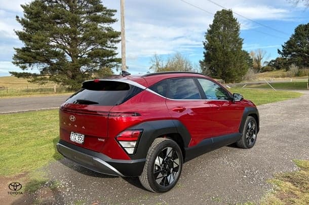 2026 Hyundai Kona Hybrid Elite in Ultimate Red