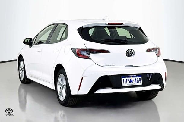 2022 Toyota Corolla Ascent Sport in White