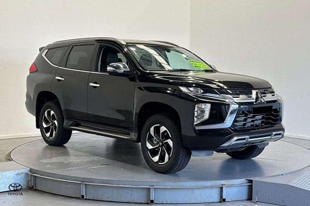 2024 Mitsubishi Pajero Sport Exceed in Black