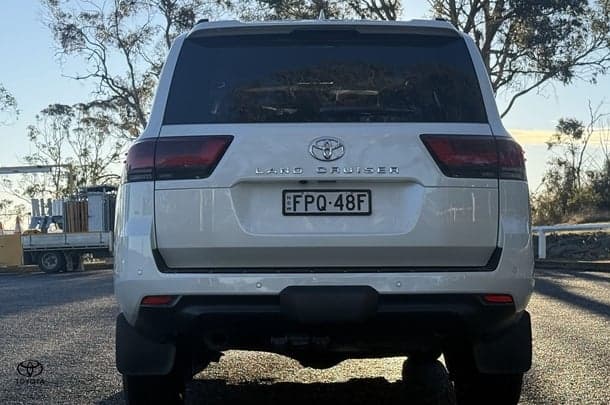 2024 Toyota Landcruiser VX in White