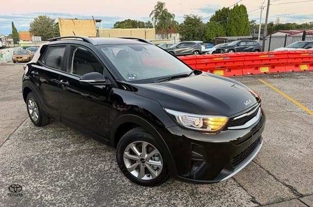 2024 Kia Stonic S in Aurora Black Pearl (Abp)