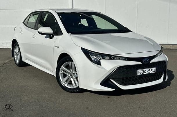 2020 Toyota Corolla Ascent Sport Hybrid in White