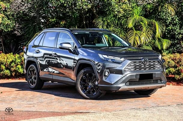 2025 Toyota RAV4 Cruiser 2WD in Silver