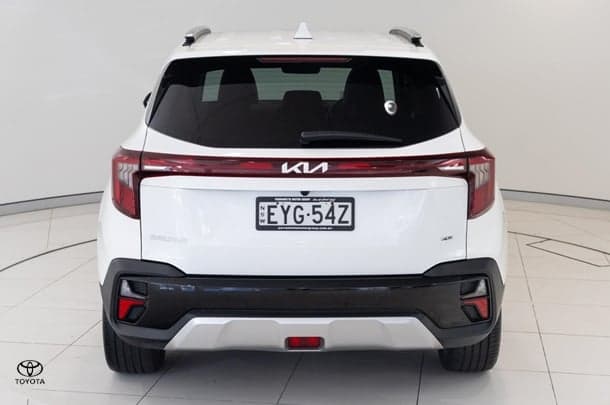 2022 Kia Seltos GT-Line in White