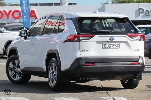 2022 Toyota RAV4 GX in White