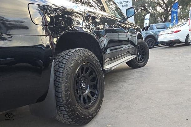 2017 Toyota Landcruiser GXL in Black
