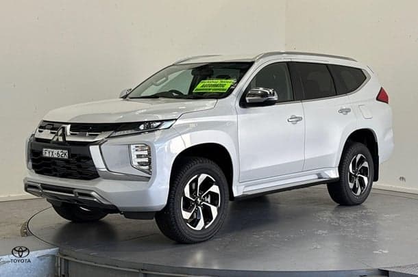 2024 Mitsubishi Pajero Sport GLS in White
