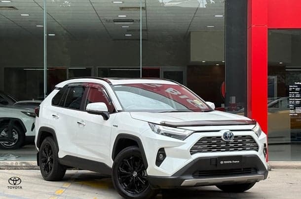 2024 Toyota RAV4 Cruiser in White