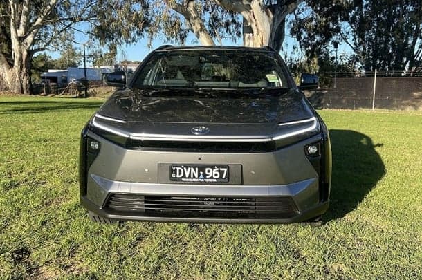 2025 Toyota bZ4X Base in Silver