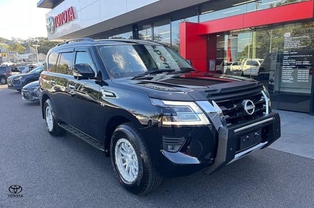 2024 Nissan Patrol Ti in Black