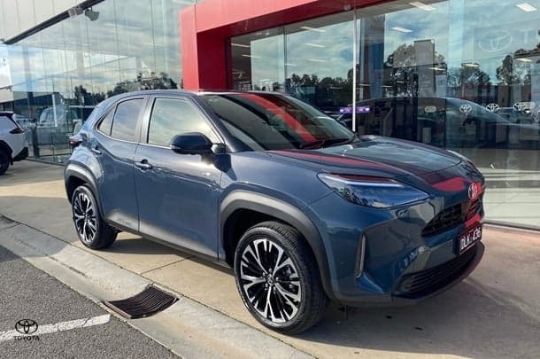 2024 Toyota Yaris Cross Urban in Grey