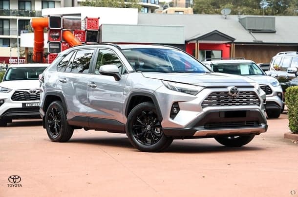 2025 Toyota RAV4 Cruiser 2WD in Silver