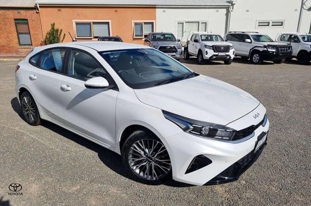 2022 Kia Cerato Sport in White