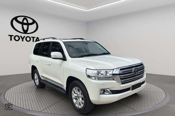 2019 Toyota Landcruiser Sahara in White