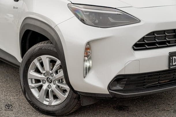 2024 Toyota Yaris Cross GX in White