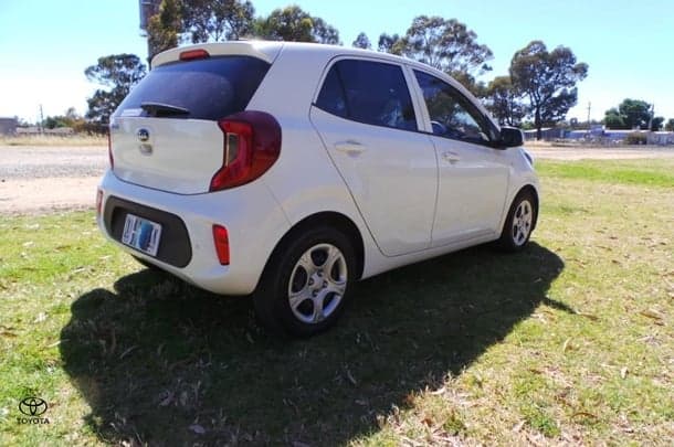 2019 Kia Picanto S in White