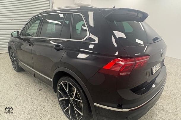 2023 Volkswagen Tiguan R in Black