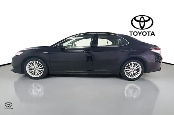 2020 Toyota Camry SL in Black
