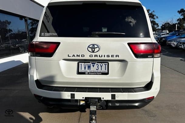 2022 Toyota Landcruiser GXL in White