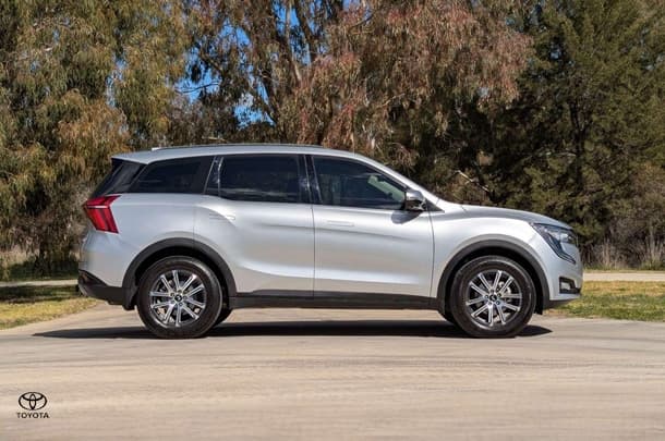 2025 Mahindra XUV700 AX7L in Other