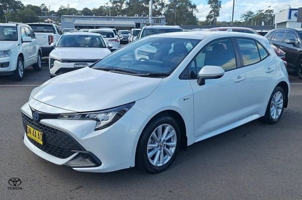 2025 Toyota Corolla Ascent Sport in White