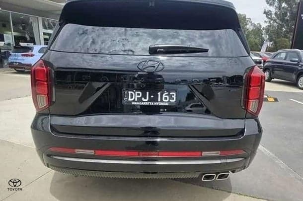 2025 Hyundai Palisade Calligraphy Black Ink in Black