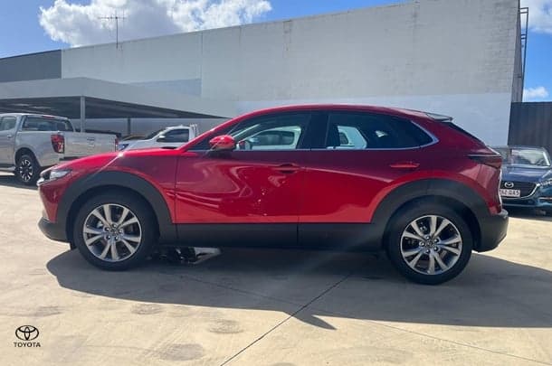 2025 Mazda CX-30 G20 Evolve in Red