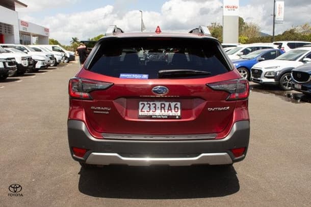 2022 Subaru Outback AWD Touring in Red