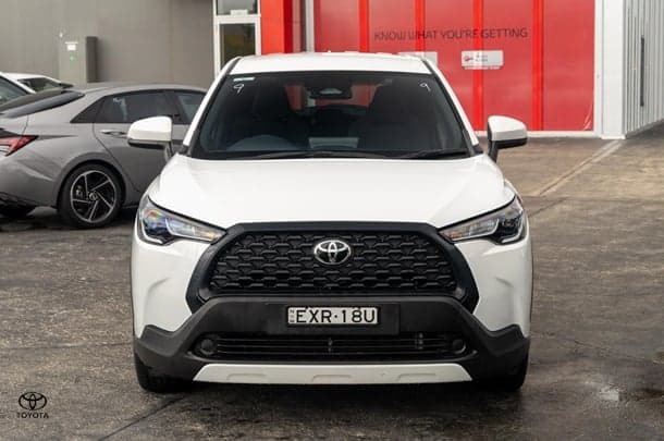 2023 Toyota Corolla Cross GX in White