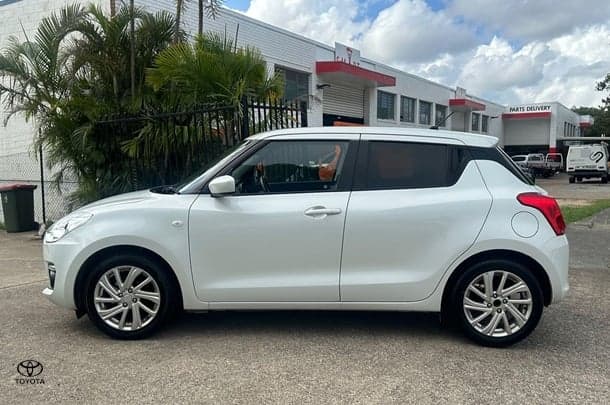 2022 Suzuki Swift GL in White