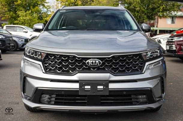 2021 Kia Sorento Sport in Silver