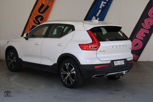 2020 Volvo XC40 T4 Inscription in White